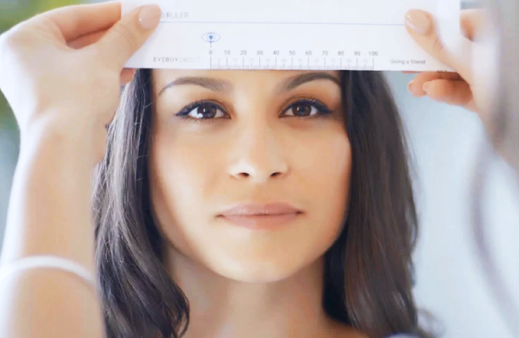 Comment puis-je mesurer mon écart pupillaire ?